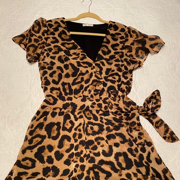 Leopard Romper - Picture 1 of 2